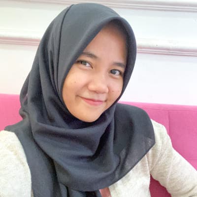 Ituloh model - Dyah Purnama Putri